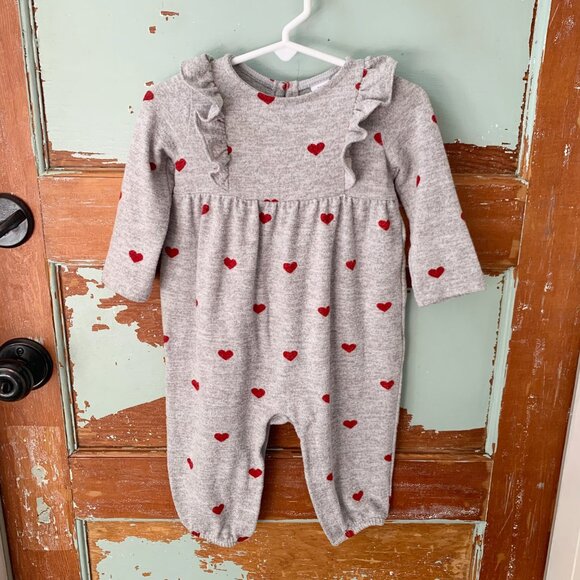 Baby Gap Ruffled Jumpsuit • Hearts • 6-12 Months - Picture 1 of 3